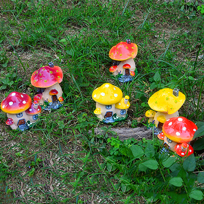 Mushroom House Decoration Resin Handicraft Gardening