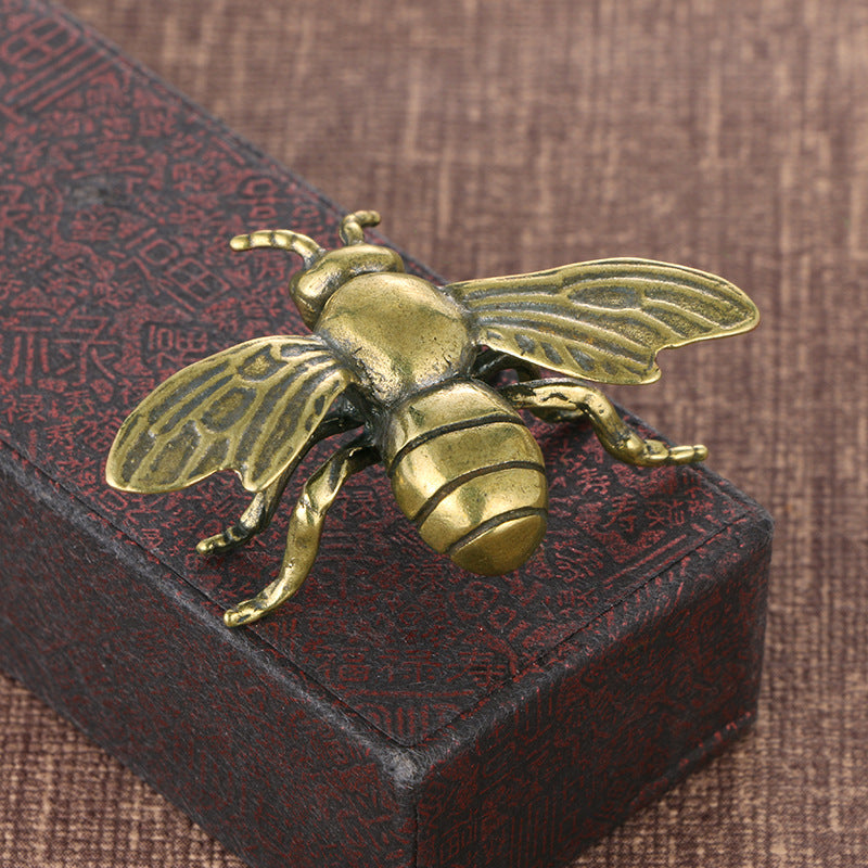 BEE Handmade Pure Brass Home Ornament